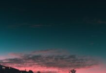 휴가철 1억 명 움직인다…도로 신규 개통·갓길차로 운영 등 추진 timelapse photography of vehicles at night